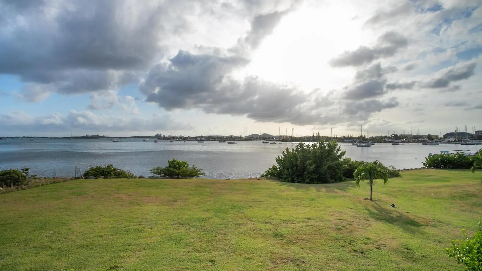 Apartment Perle Du Lagon, Appart 4P Tout Renove Vue Sublime Marigot  Sint Maarten/Saint Martin